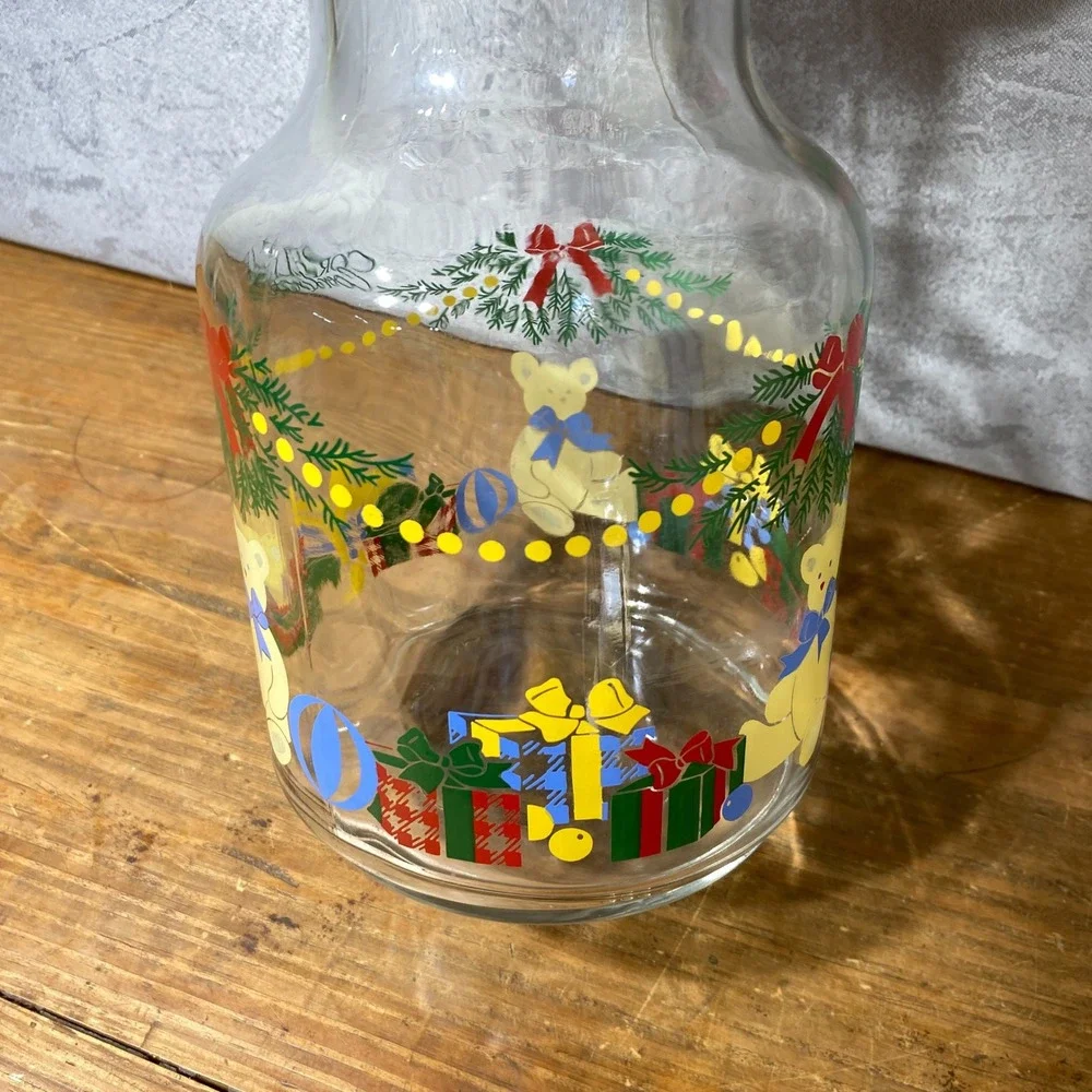Corelle Coordinates Christmas Teddy Bear Glass Carafe Pitcher 1.7L 56oz Corning